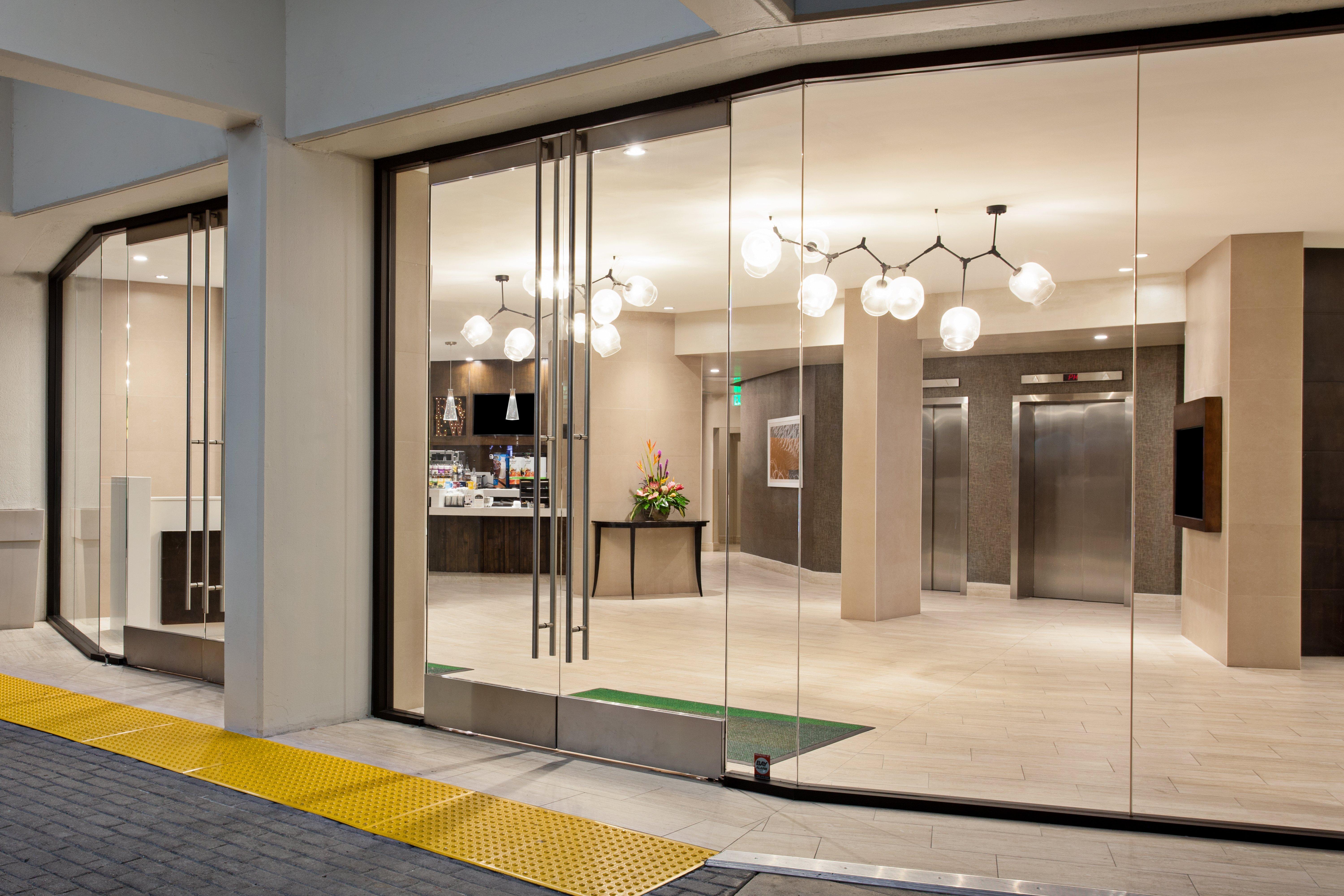 Holiday Inn Long Beach - Airport By Ihg Εξωτερικό φωτογραφία