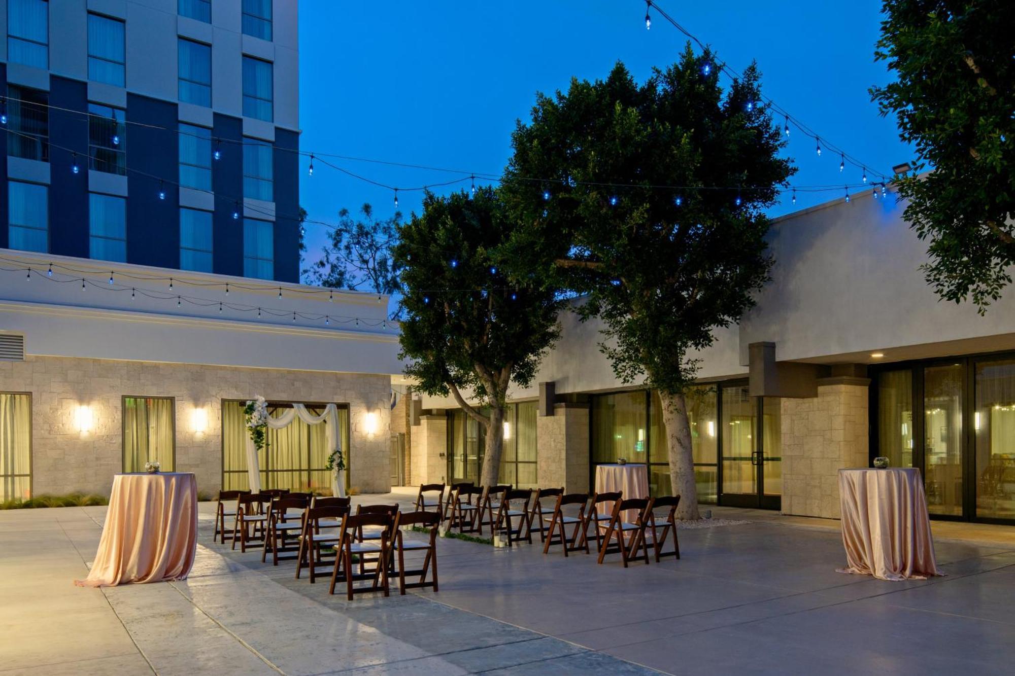 Holiday Inn Long Beach - Airport By Ihg Εξωτερικό φωτογραφία